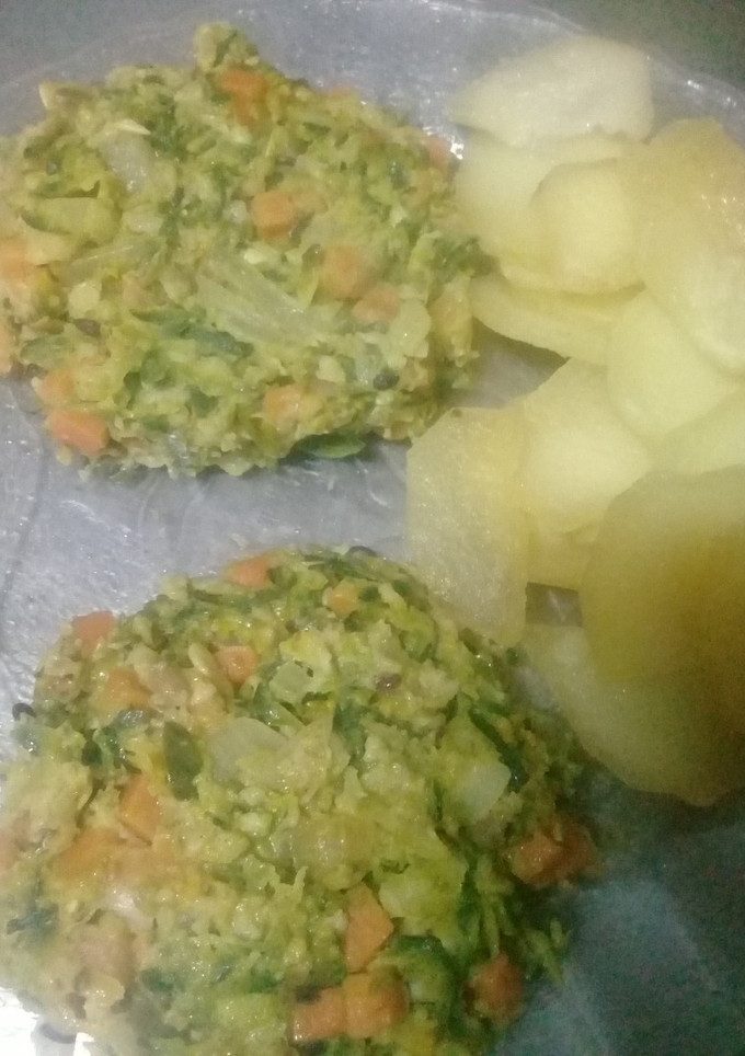 Una foto de Hamburguesas de zapallitos (con zanahoria y cebolla)