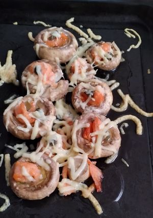 Una foto de Champiñones rellenos con salmón ahumado