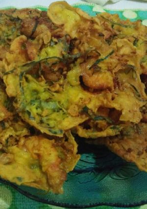 Foto resep Bakwan Udang Garing :)