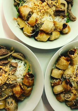 Une photo de Bố bún nem