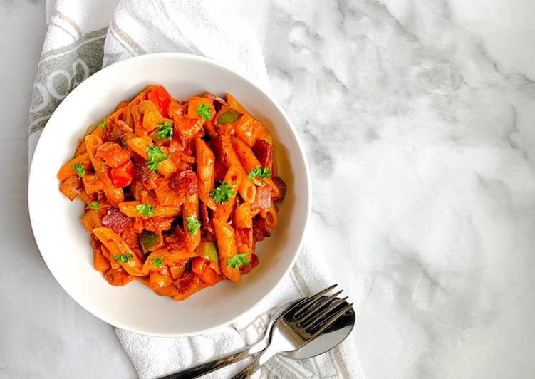 Steps to Make Any-night-of-the-week Creamy bacon and pepper pasta