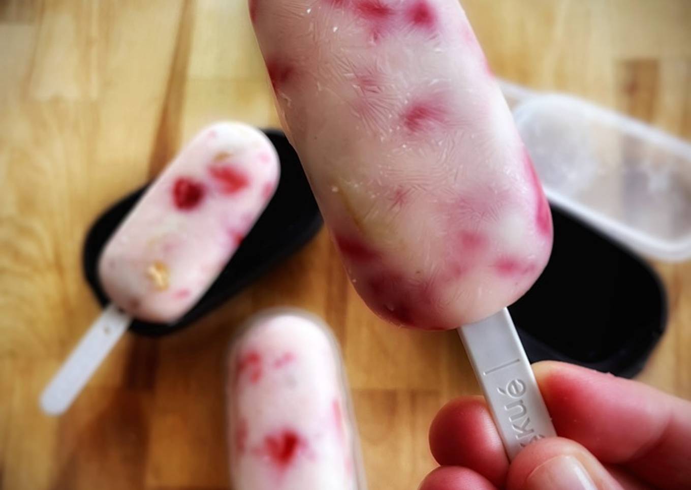 Polo cremoso de cheesecake y fresas (en moldes Lékué)