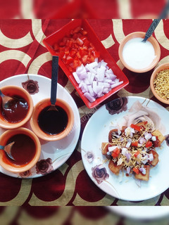 A picture of Leftover bread chaat.