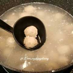 A picture of Bakso Sapi Enak dan kenyal.