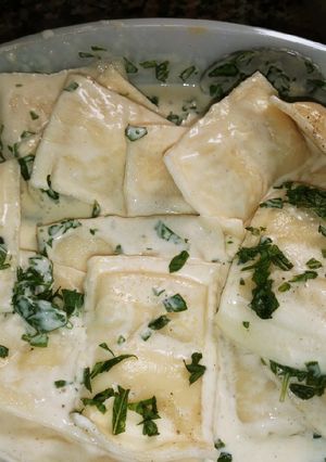 Una foto de Raviolones a la crema