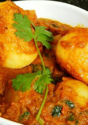 A picture of Egg Curry.
