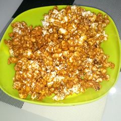 Salted Caramel Popcorns A picture of Salted Caramel Popcorns.