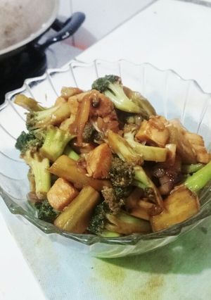 Foto resep Brokoli Ayam Mentega