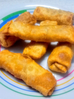 स्प्रिंग रोल (Spring roll recipe in hindi) रेसिपी मुख्य फोटो