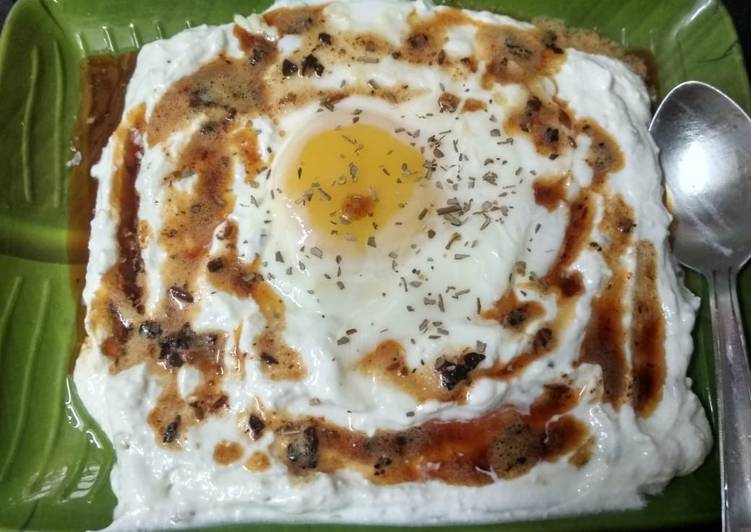 Easiest Way to Make Speedy Turkish egg-&#34;Cilbir