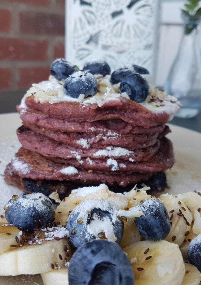 Una foto de Pancakes de frambuesas con plátano