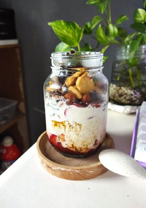 Foto resep Strawberry Shortcake Overnight Oatmeal