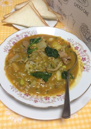 Una foto de Sopa de Hígado de Pollo con Vegetales al Estilo de mi Abuela!