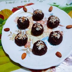 A picture of Healthy tasty Delicious Chamsur dana ladoos.