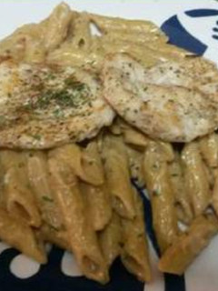 Una foto de Lomo al pepe con macarrones #YoCocinoConCookpad