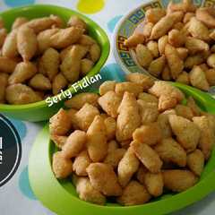 รูปของ Kue biji ketapang