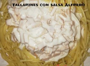 Una foto de Tallarines con salsa Alfredo