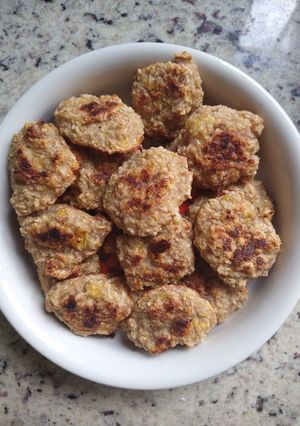 Una foto de Galletitas de avena, banana y coco😋