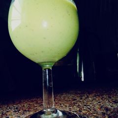 A picture of Chia seeds,cinnamon ovacado smoothie.