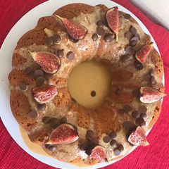 A picture of Vanilla bundt cake.