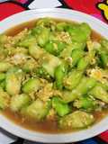 Stir-Fried Zucchini with Eggs