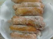 Una foto de churros con grasa