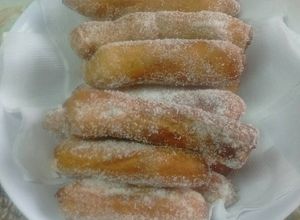 Una foto de Churros caseros sin manga 😋👍