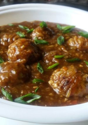 A picture of Maggi manchurian.