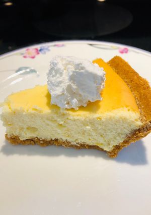 A picture of Easter 🐣 Lemon 🍋 Cheesecake.