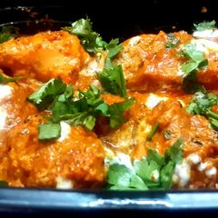 A picture of Aromatic Dahi Chicken.