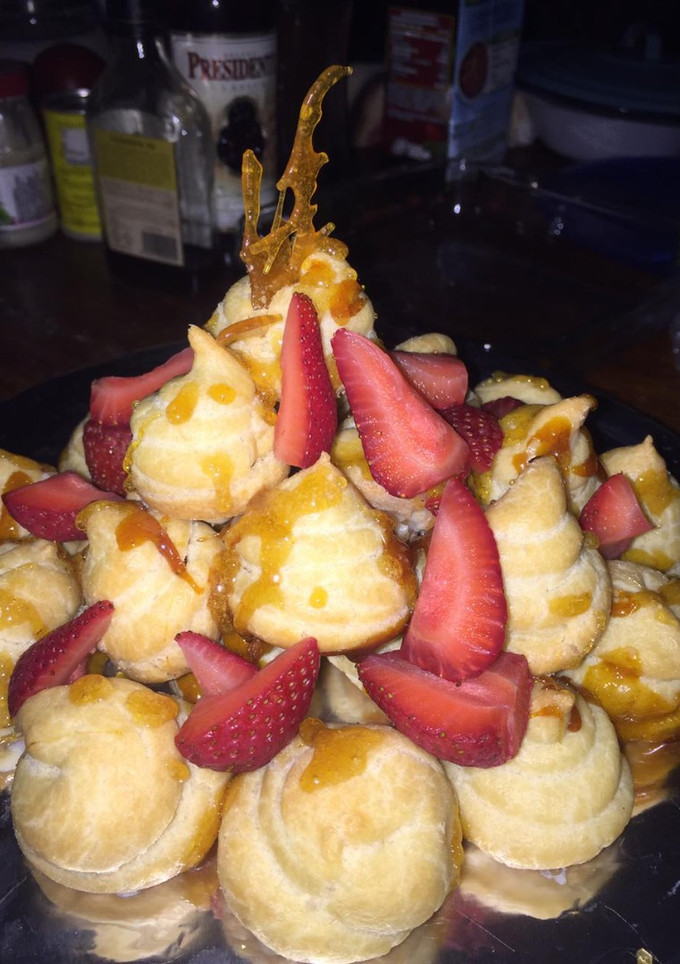 Una foto de Masa de choux y croquembouche