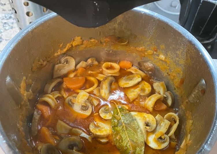 Calamares patagónicos en salsa en Thermomix TM31