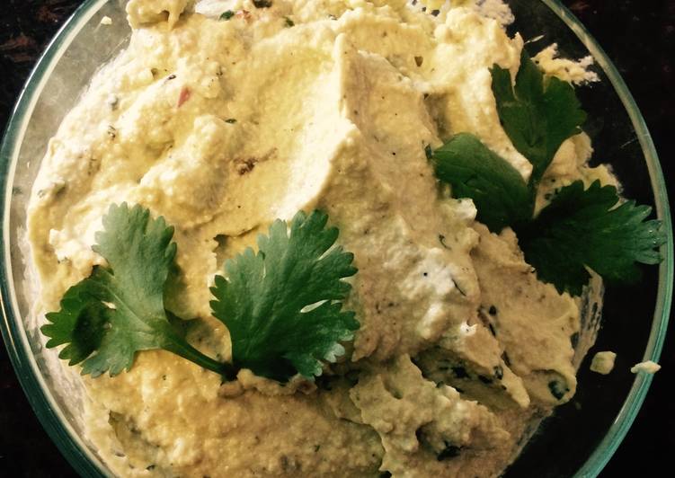 Raw Vegan Cilantro Cashew Dip