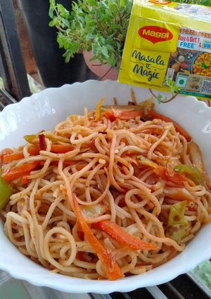 A picture of Noodles.