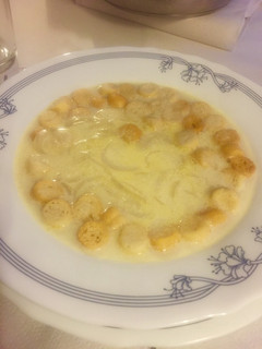 Una foto de Sopa de cebolla blanca