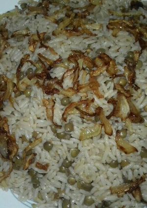 A picture of Mujadara Rice.