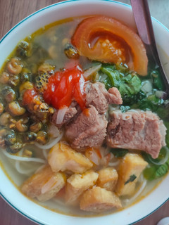 Hình của món Bún ốc sườn Hà Nội.