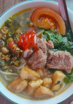 Hình của món Bún ốc sườn Hà Nội.