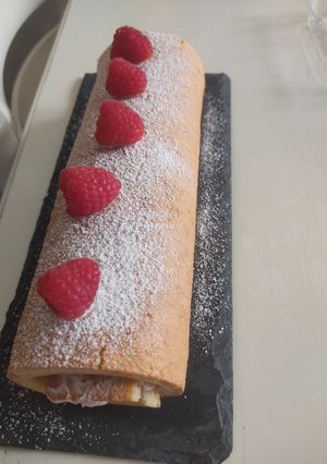 Une photo de Roulé à la framboise