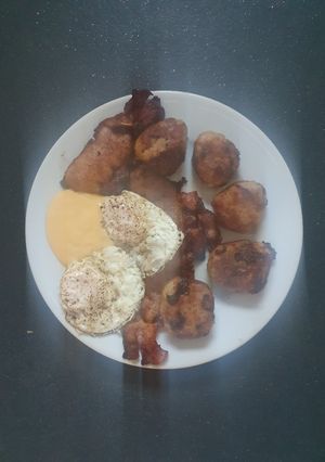 A picture of Pork Meatballs.