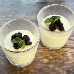 A picture of Cream Cheese Cup with Blackberry and Mulberry.