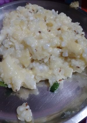 साबूदाना खिचड़ी (sabudana khichdi recipe in Hindi) रेसिपी मुख्य फोटो