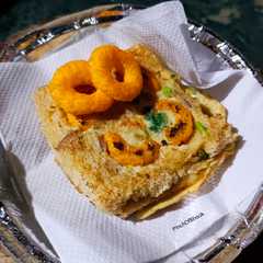 ब्रेड ऑमलेट क्रेक्स वाला(bread omelette cracks wala recipe in hindi)-レシピのメイン写真