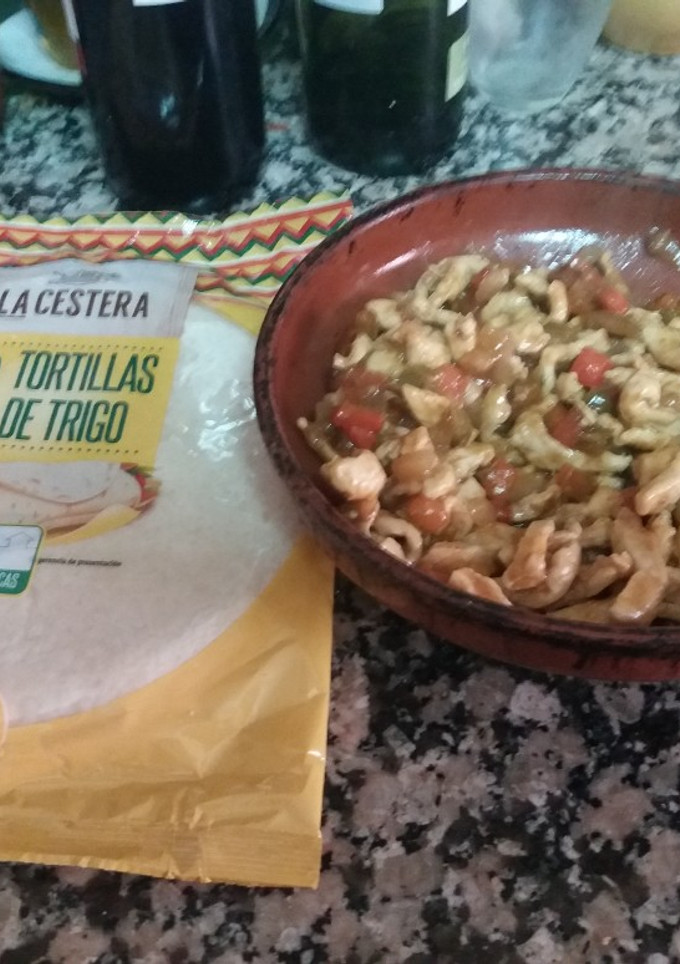 Una foto de Fajitas de pollo (a mi manera)
