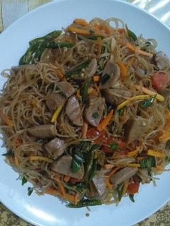 Foto resep Bihun Goreng Bakso Wortel