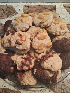 Una foto de Galletitas veganas de banana y duraznos también mixtas de chocolate