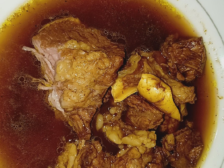 Langkah Mudah untuk Menyiapkan Rawon bumbu Instan, Enak