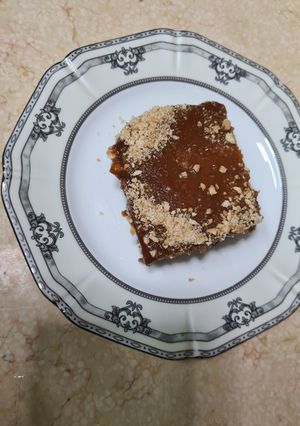 صورة لوصفة كيكة التمر بصوص التوفي
