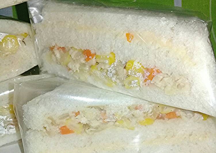 Sandwich Isi Ayam