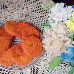 A picture of Meethi tikkiya.